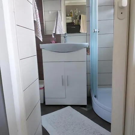 Holiday Livada 度假居 *